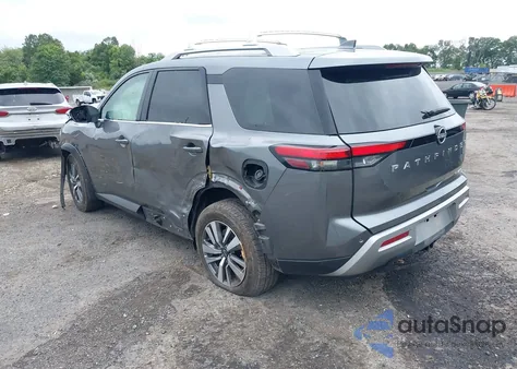 2024 Nissan Pathfinder Sl 4Wd z USA, uszkodzony, nr VIN 5N1DR3CC0RC271677